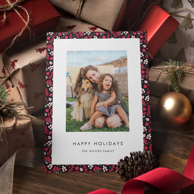 Cartão De Festividades Padrão de Natal Preto e Vermelho Rústico Foto (Criador carregado)