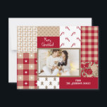 Cartão De Festividades Padrões de Natal do País Collage Red Tan Foto<br><div class="desc">Este cartão divertido para o Natal e as saudações da temporada apresenta uma colagem de padrões de feriados no estilo country em vermelho bronzeado, branco e vintage, um modelo para sua foto, uma saudação de texto editável e um lugar para seu nome. No verso está uma mensagem de texto editável,...</div>
