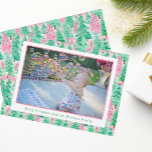Cartão De Festividades Palm Beach Natal Pink & Green Trees Foto<br><div class="desc">PreppyPrint.com - Celebre o Natal em estilo! Adicione seu toque personalizado a esses cartões com fotos. Transfira este design para os produtos de sua escolha também! Visite minha loja de designers,  PreppyPrint.com,  para coordenar itens.</div>