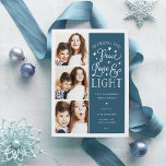 Cartão De Festividades Paz, Amor e Luz | Foto de Hanukkah<br><div class="desc">Um cartão com fotos de Hanukkah, com uma bela tipografia, apresenta três das suas fotos favoritas em formato quadrado no lado esquerdo. "Desejando-lhe paz, amor e luz a este Chanucá e sempre" aparece à direita em tipografia branca, com letras brancas, sobre um fundo azul escuro e lacrimogêneo, pontilhado com estrelas....</div>