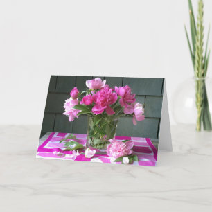 Cartão De Festividades Peônias cor-de-rosa-quente com cachecol de seda an