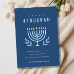 Cartão De Festividades Pequeno e simples velas de menorah azul feliz Hanu<br><div class="desc">Se precisar de mais alguma personalização,  por favor,  sinta-se à vontade para me enviar uma mensagem em yellowfebstudio@gmail.com.</div>