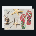 Cartão De Festividades Personalize o azevinho do Natal | da praia e os<br><div class="desc">Personalize este cartão de cartões de natal original. Família que comemora o Natal na praia. Transfira arquivos pela rede sua foto,  personalize-a com nomes. Star peixes,  chinelos,  azevinho e bagas.</div>