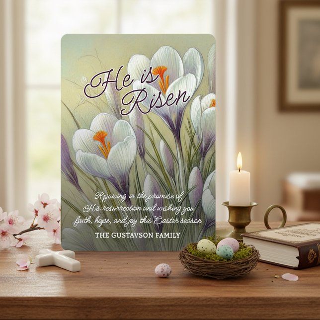 Cartão De Festividades Personalized He Is Risen Crocus Floral Easter Card (Criador carregado)