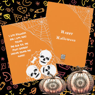 Cartão De Festividades Pilha de Esqueletos à Espera na Noite de Halloween