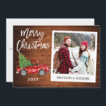 Cartão De Festividades Pincel Script Truck Wood Instant Photo Christmas<br><div class="desc">Roteiro de Pincel Moderno,  Caminhão Vermelho Vintage com Watercolor com Árvore de Natal,  Estilo de Câmera Instantânea Foto Feliz Cartão de Natal - Madeira Rústica</div>