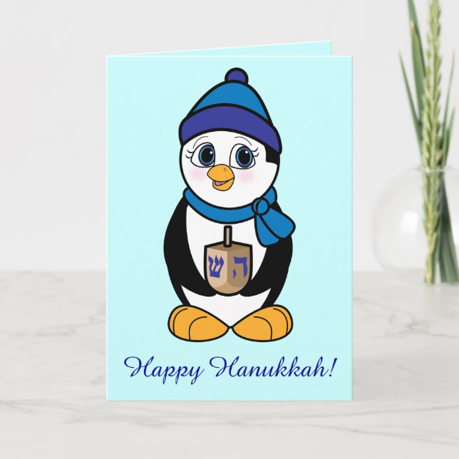 Cartão De Festividades Pinguim feliz e Dreidel de Hanukkah (Frente)