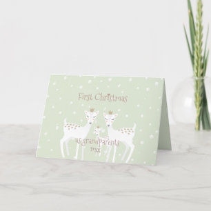 Cartão De Festividades Primeiro Natal como Avós - Cute Deer Green