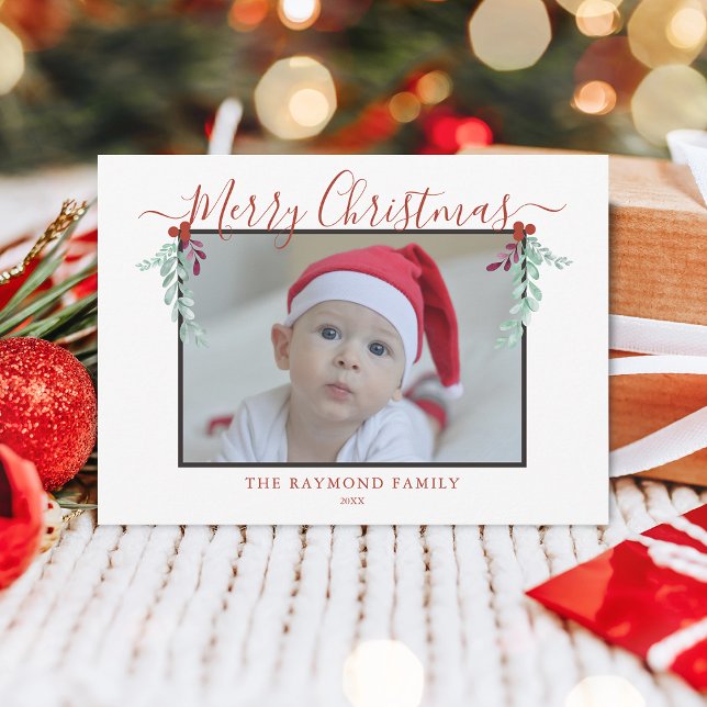 Cartão De Festividades Quadro de Foto de Natal com Floral e Letra Moderna (Modern Script Merry Christmas Floral Frame Photo Holiday Card)