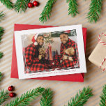 Cartão De Festividades Quadro decorativo - Foto de feriados felizes<br><div class="desc">Cartão de férias onde você pode adicionar sua própria foto em um quadro branco impresso com um design geométrico. Adicione seus nomes,  cartões de natal e o ano também em letras vermelhas. A parte traseira apresenta um padrão de verificação vermelho e branco.</div>