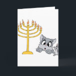 Cartão De Festividades Rato Menorah do gato<br><div class="desc">Este rato pequeno está ensinando o gato sobre o menorah e a história atrás de Hanukkah.</div>