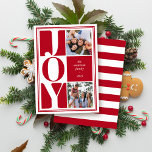 Cartão De Festividades Red Joy Foto Collage Natal Moderno<br><div class="desc">Desembrulhe a alegria com o nosso Cartões de foto de Natal moderno! Experimente prazer festivo em todos os detalhes. Descubra o cartão de feriado ideal para casais, famílias e todos que valorizam a magia da estação. Nossa colagem de Natal apresenta duas fotos preciosas, colocadas elegantemente e a palavra "JOY" em...</div>