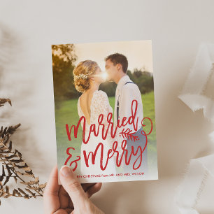Cartão De Festividades Red Married and Merry Chic Script Full Photo