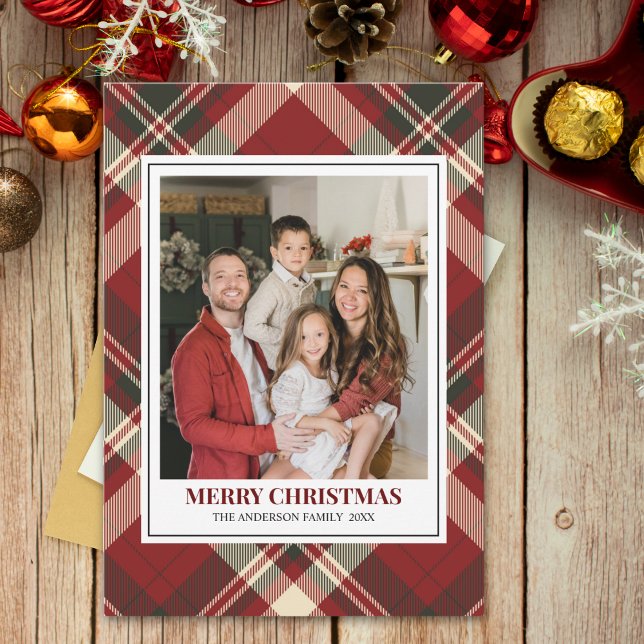 Cartão De Festividades Red Tartan Plaid with Christmas Family Photo (Criador carregado)