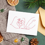 Cartão De Festividades Religião Mínima de Arte da Linha Vermelha Santa Fa<br><div class="desc">Esta carta mínima apresenta uma bela representação em linha da Santa Família em vermelho, adormecida com a frase "o amor desceu" na frente. A cena da natividade expele um senso de tranquilidade e reverência, captando perfeitamente a essência da estação. Na dentro do cartão, você encontrará uma parte das palavras sinceras...</div>