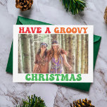 Cartão De Festividades Retro 70s Groovy Christmas Vintage Foto Hippie<br><div class="desc">Tenham um Natal agradável. Personalize seu cartão de feriado retrorreflector bonito com este texto engraçado dos 70 em cores divertidas. Um cartão de Natal hippy colorido com a sua foto da família vintage.</div>