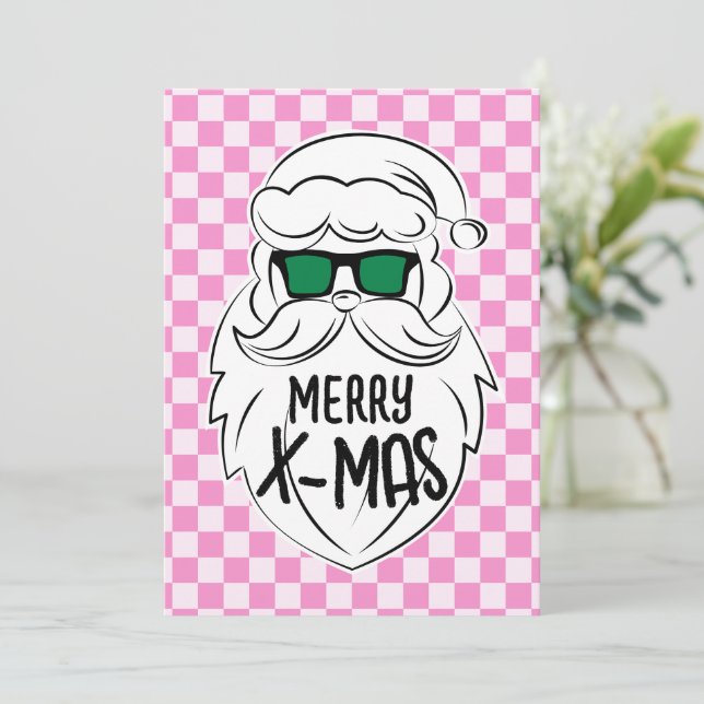 Cartão De Festividades Retro Groovy Pink Checkered Santa Claus Christmas  (Em pé/Frente)