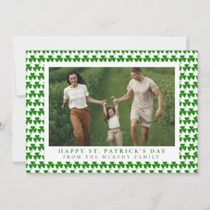 Cartão De Festividades Rua de shamrock com sorte minimalista. Foto do dia