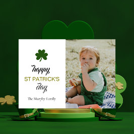Cartão De Festividades Rua de shamrock com sorte minimalista. Foto do dia
