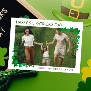 Cartão De Festividades Rua de shamrock minimalista.