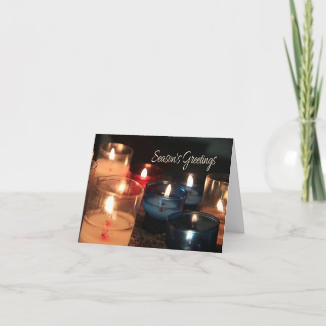 Cartão De Festividades Saudações da temporada Queimando velas de natal (Frente)