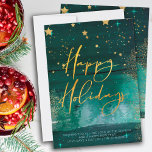 Cartão De Festividades Starry Winter Night Happy Holidays Green Dourado<br><div class="desc">Noite de inverno estrelado, cartão de natal Feliz Feriados com elegante caligrafia dourada. Este chic e a design moderna combinam traços de pincel de aquarela verde, estrelas de ouro, brilho de luz estelar, poeira de ouro e uma floresta nebulosa. Ela é escrita à mão com Feliz Feriados e o modelo...</div>