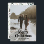 Cartão De Festividades Tipografia botânica moderna e elegante Ho<br><div class="desc">Cheio moderno sangrou foto elegante rústica,  crosta aquosa,  cor seca,  cor botânica,  cor mutada,  cor mutada,  cartão de Natal de Natal. Verde-sábio,  verde-caçador,  preto,  branco e castanho moderno na via colorida.</div>