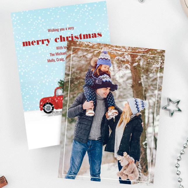 Cartão De Festividades Um Caminhão Vermelho de Feliz Natal Russo Uma Foto (Rustic red truck holiday photo card. Watercolor winter design. )