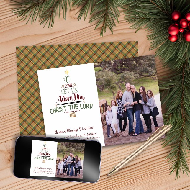 Cartão De Festividades Vamos Adorá-Lo, Tipografia (O Come Let Us Adore Him Typography Holiday Card)