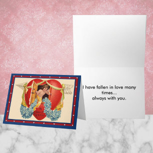Cartão De Festividades Vintage Cupid Token of Affection in a House Heart