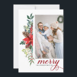 Cartão De Festividades Watercolor Poinsettia Botânica Foto de Natal<br><div class="desc">Feliz e brilhante! Celebre o Natal com esta carta chata de Natal com fotografia a água. Apresenta a terra floral de cor-de-água das poinsettias vermelhas,  pinecones,  bagas e verde. Personalize adicionando fotos,  nomes e mensagens. Este Cartões de foto de Natal botânico está disponível em outros estoques de cartão.</div>