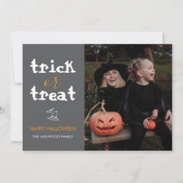 Cartão De Festividades Whimsical Trick or Treat Script Halloween Photo