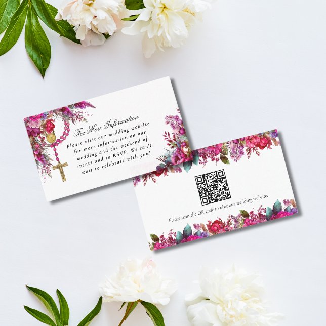 Cartão de gabinete QR para o site de casamento cat (Magenta pink floral Catholic wedding enclosure card with QR code and wedding website info)