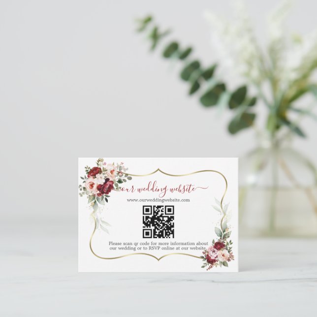 Cartão De Informações Casamento de Charming Burgundy Flowers Código QR (Em pé/Frente)