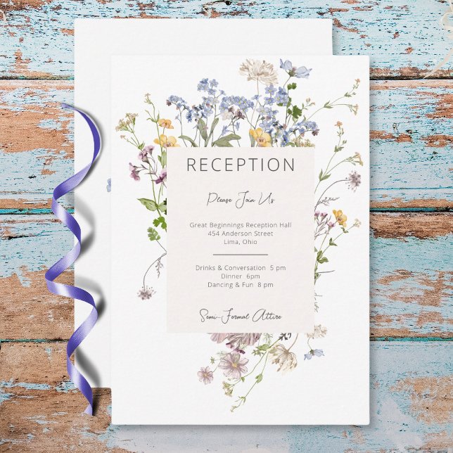 Cartão De Informações Casamento de Recepção Branca com Delicate Boho Wil (Delicate Boho Wildflowers White Reception Wedding Enclosure Card)