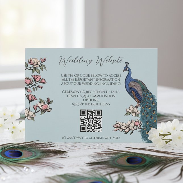 Cartão De Informações Código QR do site de aves modernas (Chic Blue Floral Peacock Wedding Website Enclosure Cards. Elegant Bird, Magnolia Flowers, QR Code)