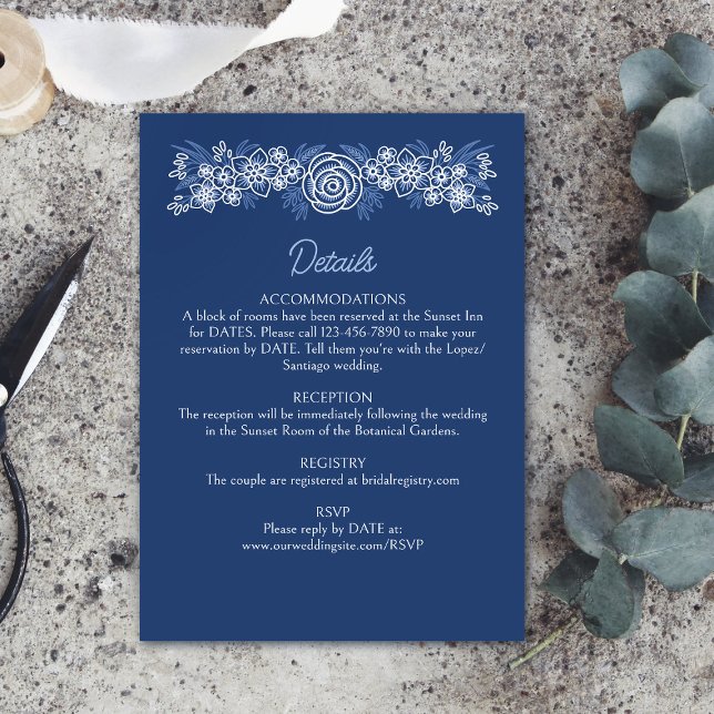 Cartão De Informações Detalhes de Casamento Azul Naval Floral Empoeirado (Criador carregado)