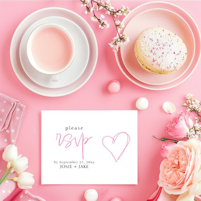 Cartão De Informações Encaixe rsvp de coração rosa divertido (Simple and clean pink and white "rsvp" wedding response card with a pink hand drawn style love heart)