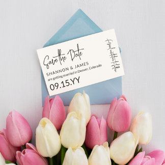 Cartão De Informações Escrita em Preto do Petite Salvar a Data