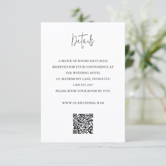 Cartão De Informações Modern Black and White QR Code Chic Wedding (Em pé/Frente)