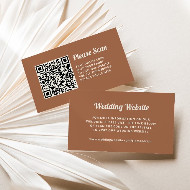 Cartão De Informações Script Retroativo | Código QR do Site de Casamento (Trendy, retro style wedding website cards with a scannable QR code)
