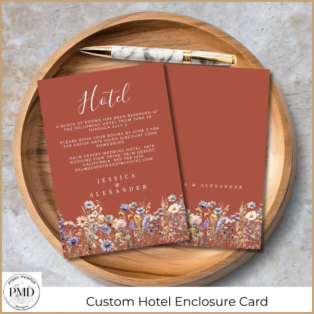 Cartão De Informações Terracotta Wildflower Elegant Wedding Hotel (Terracotta Wildflowers Elegant Wedding Hotel Enclosure Card with Dusty Blue Watercolor Wildflowers.)