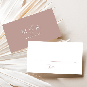 Cartão De Lugar Casamento Moderno Elegante em Script Rosa Empoeira