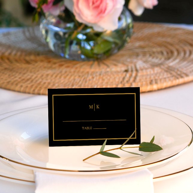 Cartão De Lugar Elegante Moderno | Casamento negro e Dourado (Black and Gold monogram table place card)