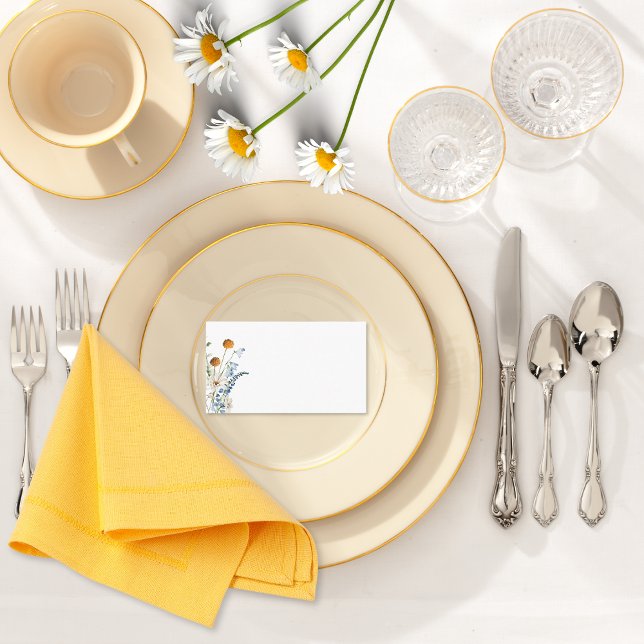 Cartão De Lugar Flores Selvagens Azuis Empoeiradas Rústicas & Marg (Rustic Dusty Blue Wildflowers & Daisies Wedding Table Place Card)