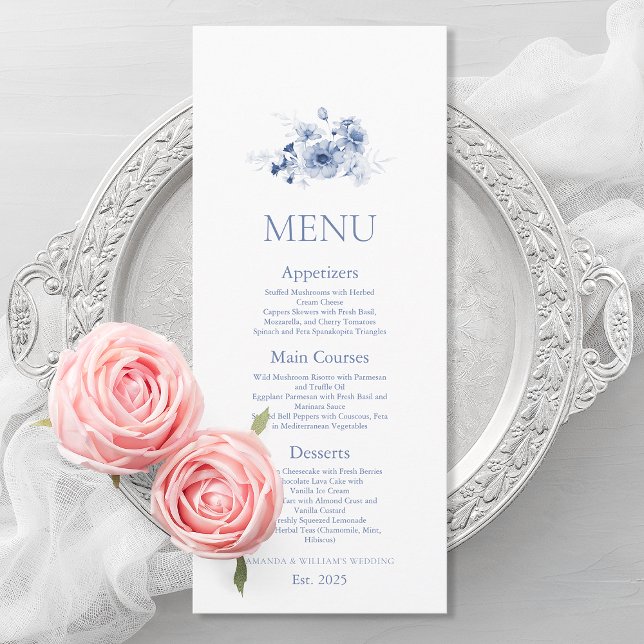 Cartão de Menu de Casamento Floral Azul Desbotado (Criador carregado)