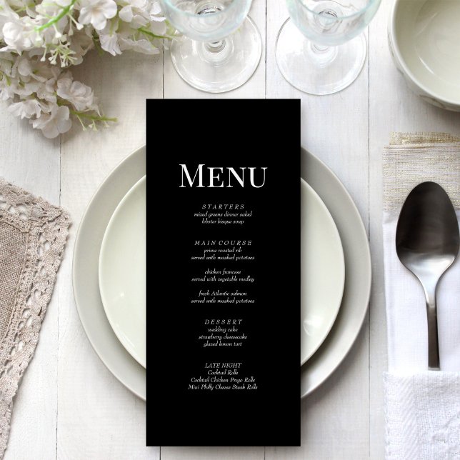 Cartão de Menu de Casamento Monograma Preto Minima (Minimalist Black Monogram Wedding Menu Card on a beautiful white and silver wedding table.)