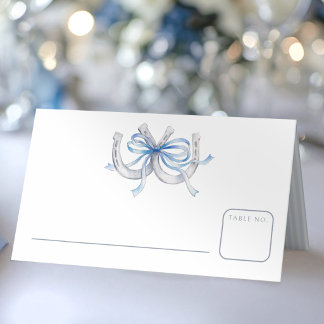 Cartão De Mesa Arranjo de ferraduras com fita azul para casamento