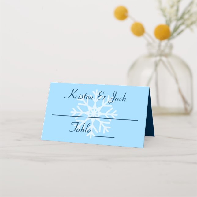 Cartão De Mesa Casamento de esquiadores com flocos de neve azul-g (Frente)