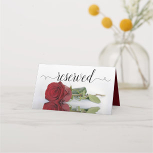 Cartão De Mesa Casamento Elegante Refletindo Rosa vermelha Reserv
